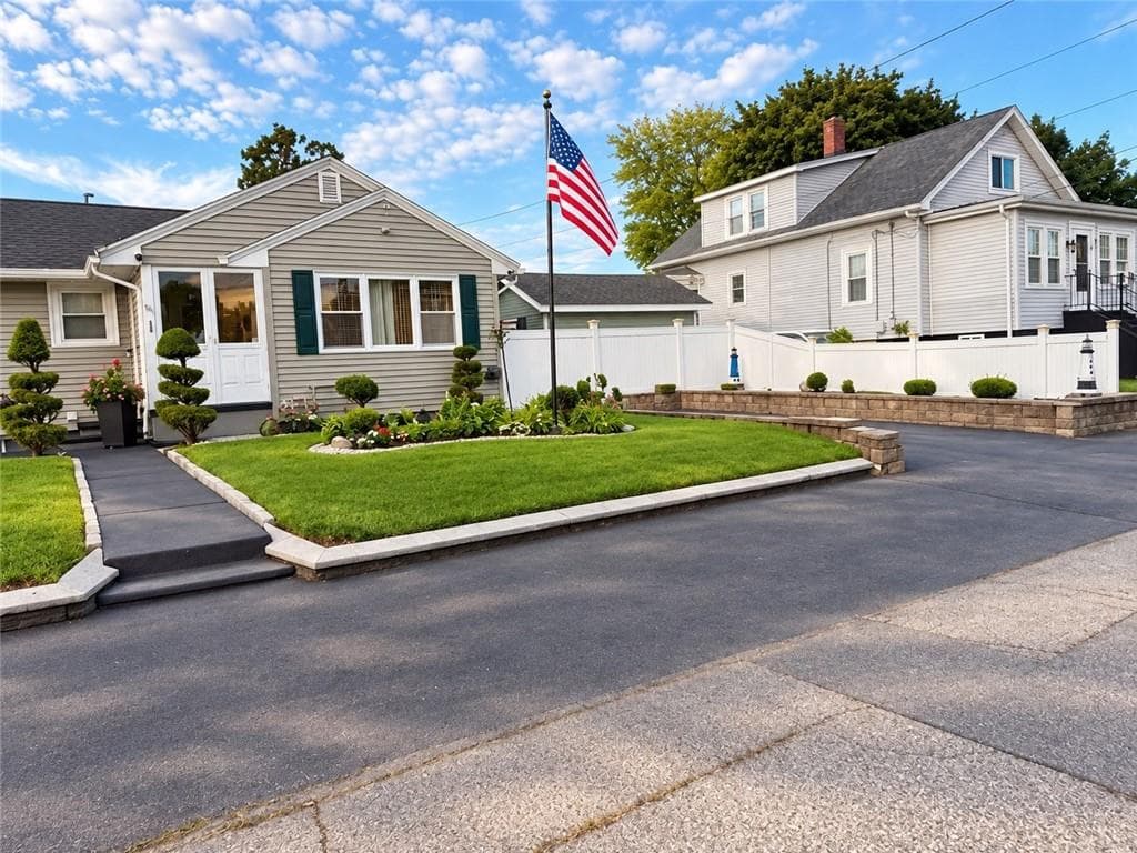 Single Family Residence at 101 Merrill Street, East Providence, photo 3 of 30