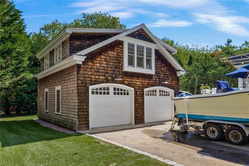 Single Family Residence at 14 Bay View Road, Charlestown, photo 7 of 50