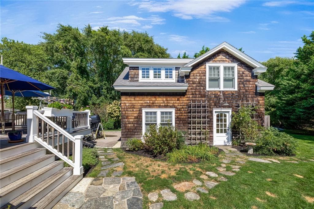 Single Family Residence at 14 Bay View Road, Charlestown, photo 5 of 50