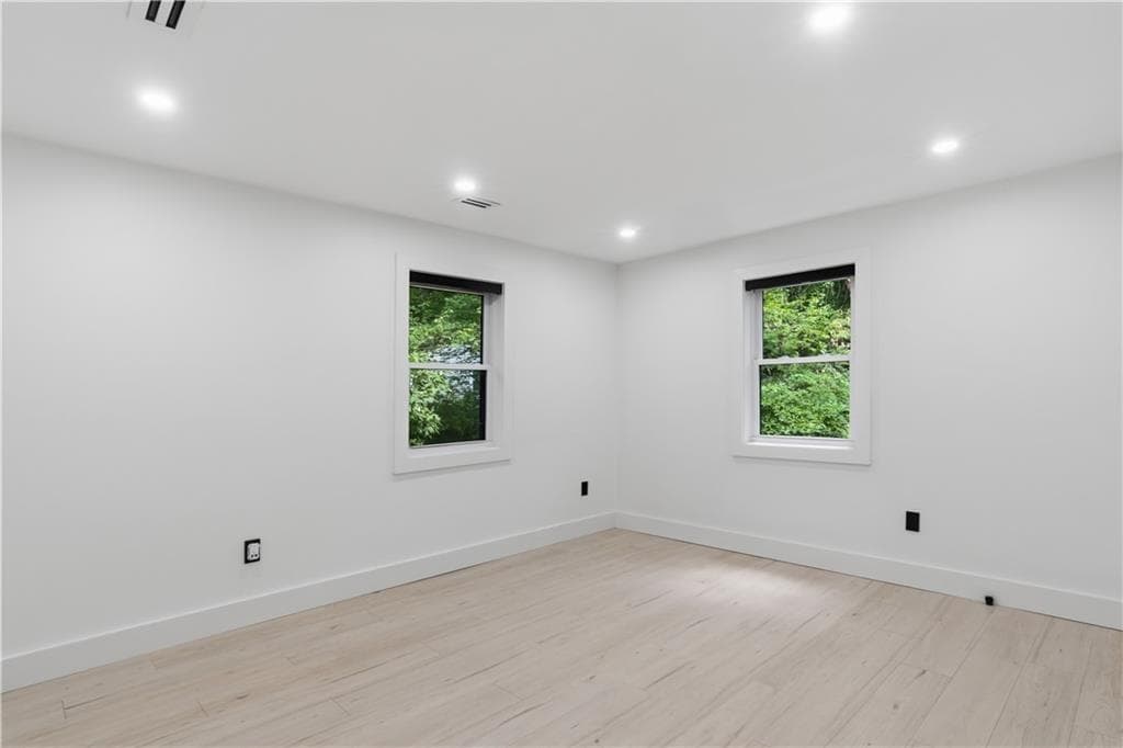 Single Family Residence at 433 Gravelly Hill Road, South Kingstown, photo 16 of 34
