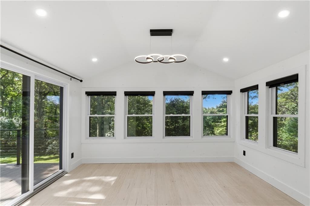 Single Family Residence at 433 Gravelly Hill Road, South Kingstown, photo 14 of 34