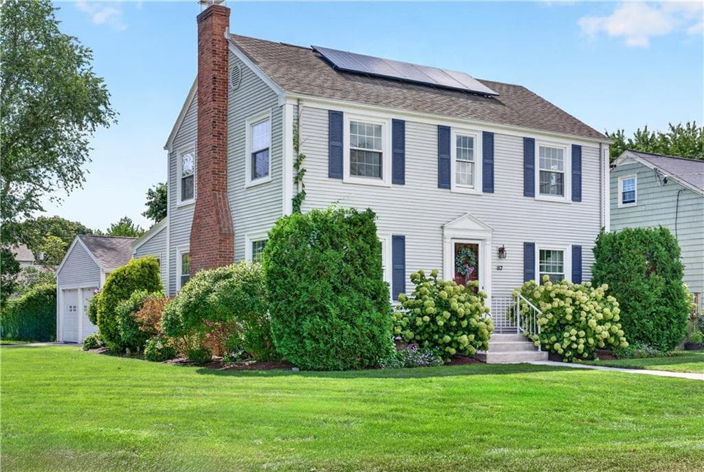 Single Family Residence at 87 Miller Avenue, East Providence, photo 2 of 43