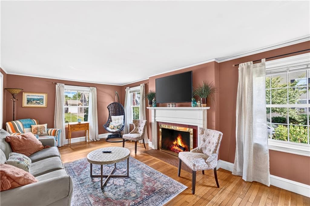 Single Family Residence at 87 Miller Avenue, East Providence, photo 5 of 43