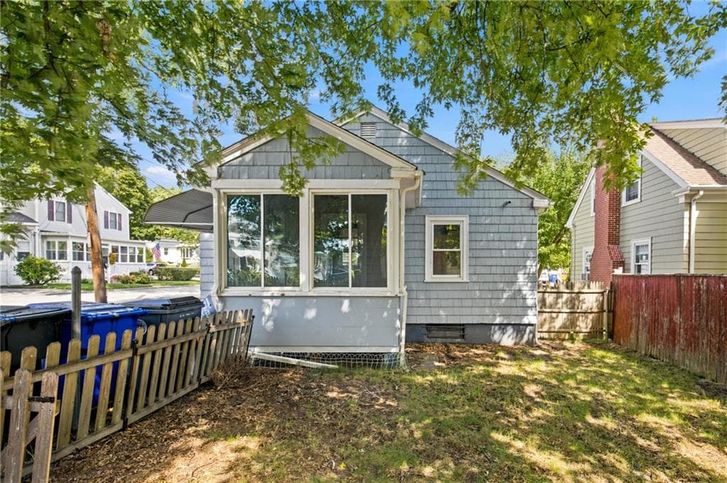 Single Family Residence at 274 Whitford Avenue, Providence, photo 25 of 25