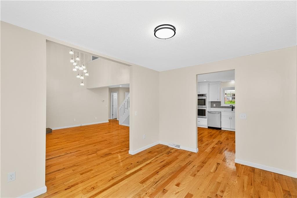 Single Family Residence at 6 Acacia Court, Coventry, photo 10 of 32