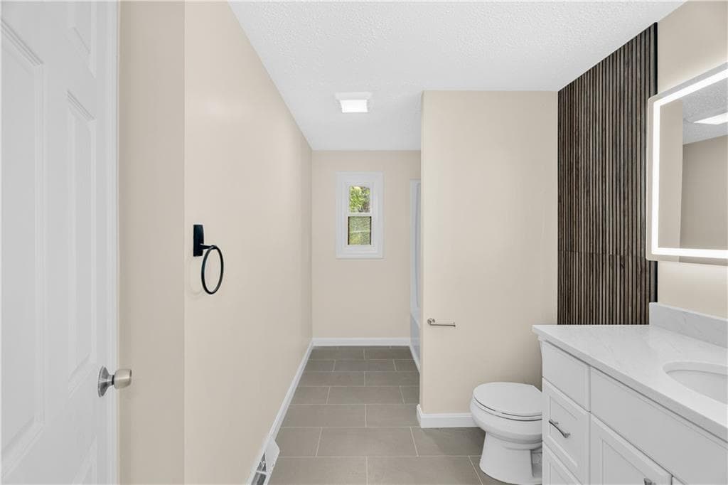 Single Family Residence at 6 Acacia Court, Coventry, photo 21 of 32
