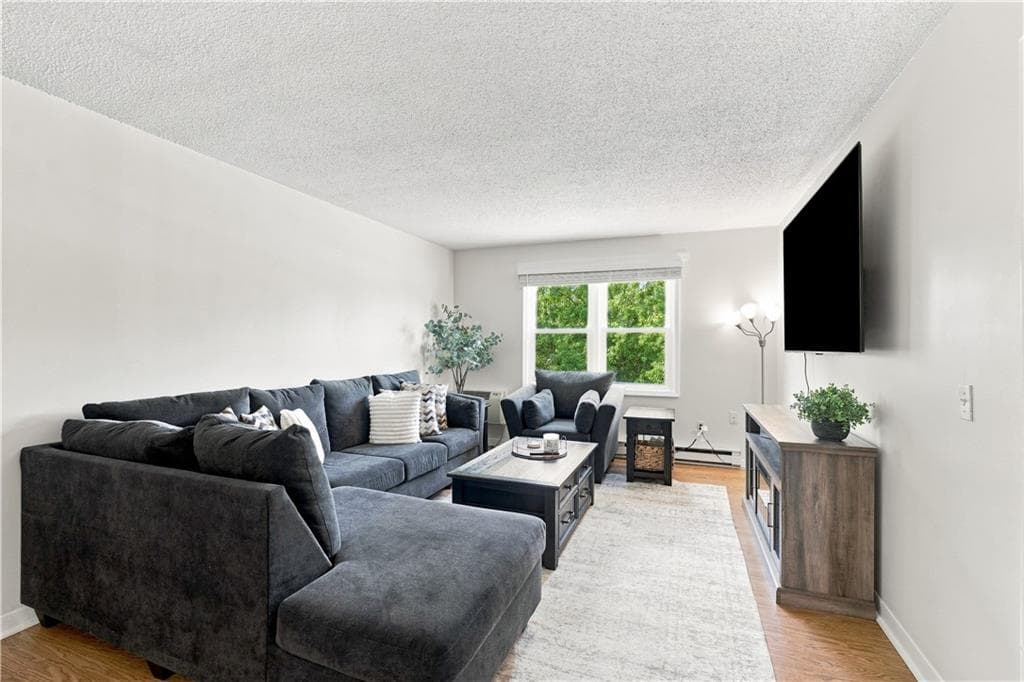 Condominium at 5 Apple Valley Parkway UNIT 12, Smithfield, photo 22 of 37