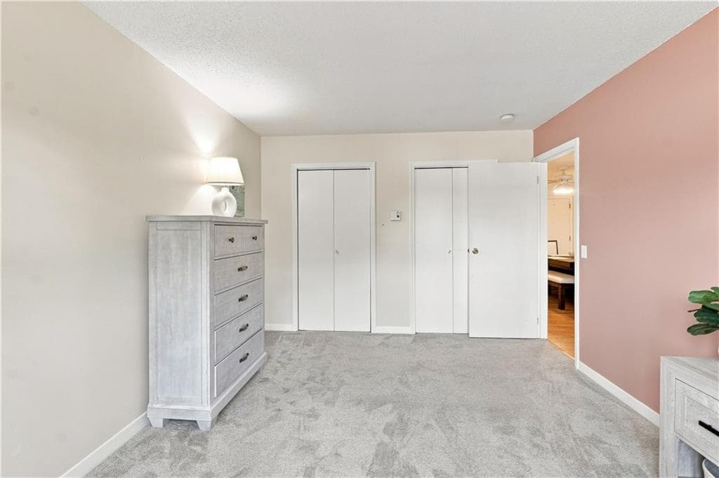 Condominium at 5 Apple Valley Parkway UNIT 12, Smithfield, photo 3 of 37