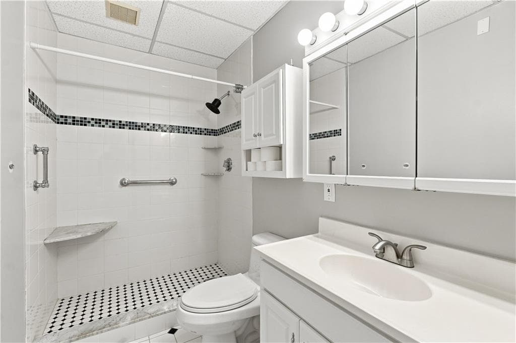 Condominium at 5 Apple Valley Parkway UNIT 12, Smithfield, photo 20 of 37