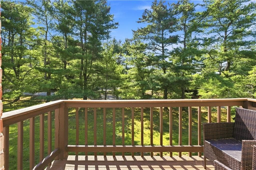 Condominium at 5 Apple Valley Parkway UNIT 12, Smithfield, photo 14 of 37