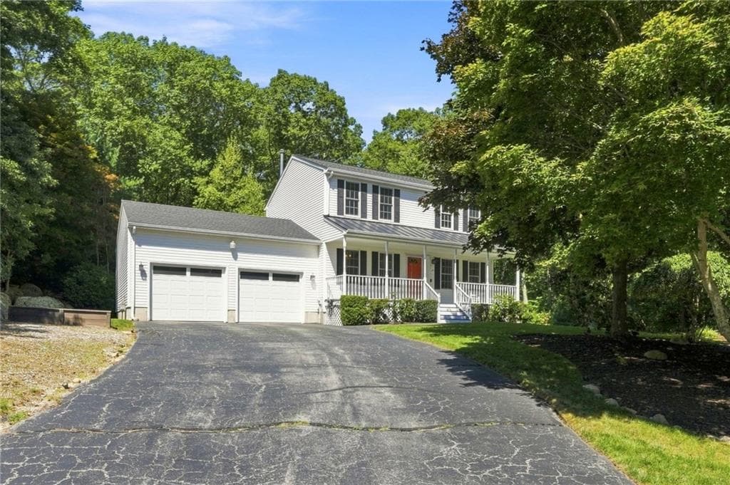 Single Family Residence at 29 Walker Lane, Coventry, photo 4 of 49