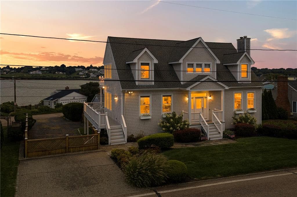 Single Family Residence at 255 Bonnet Point Road, Narragansett, photo 6 of 50