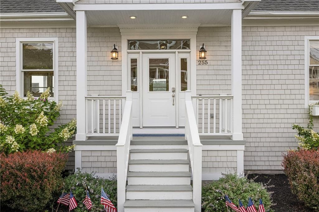 Single Family Residence at 255 Bonnet Point Road, Narragansett, photo 5 of 50