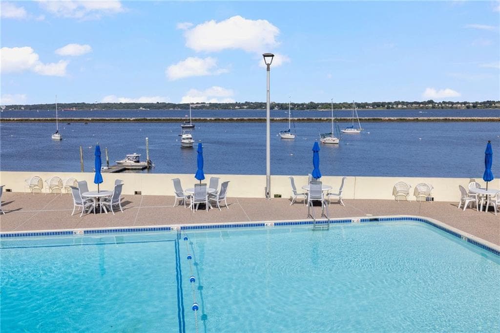 Condominium at 400 Narragansett Parkway UNIT West A 11, Warwick, photo 23 of 36