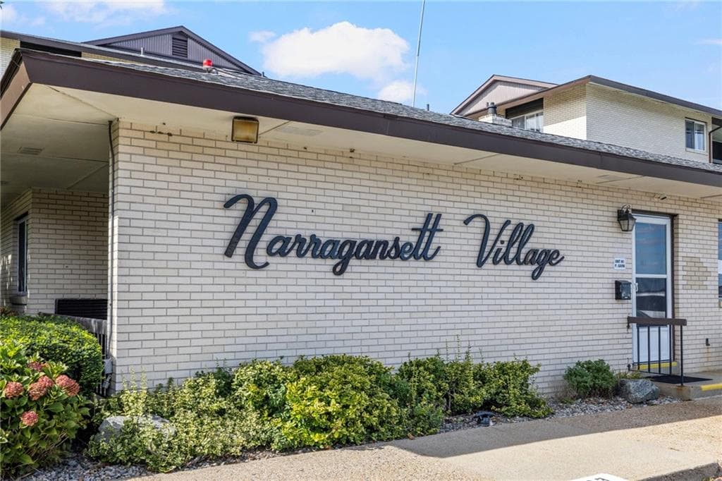 Condominium at 400 Narragansett Parkway UNIT West A 11, Warwick, photo 2 of 36