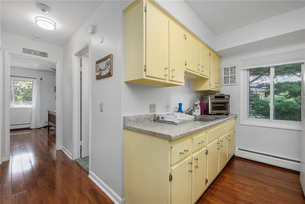Condominium at 400 Narragansett Parkway UNIT West A 11, Warwick, photo 14 of 36
