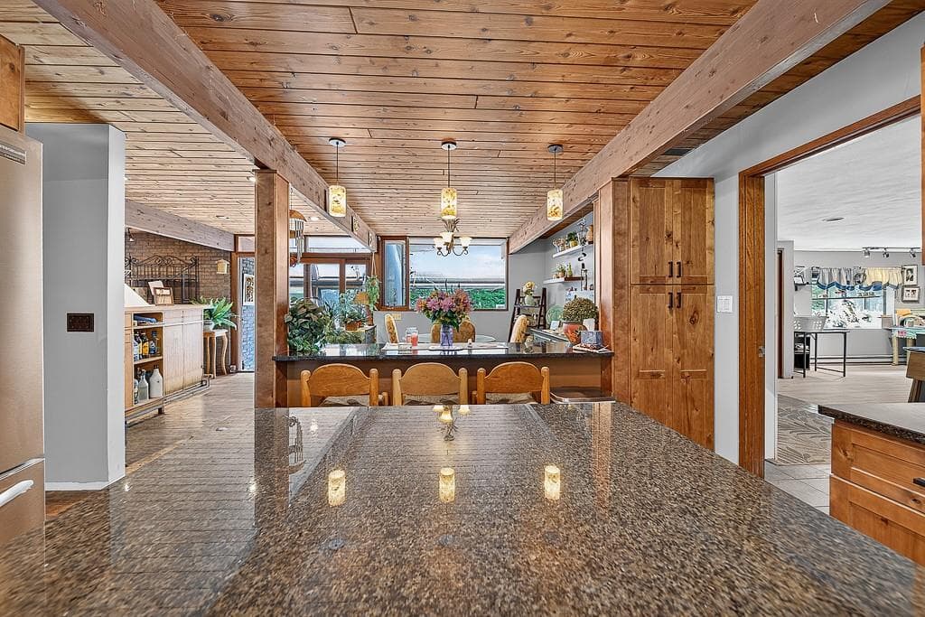 Single Family Residence at 42 Seabreeze Drive, North Kingstown, photo 11 of 49