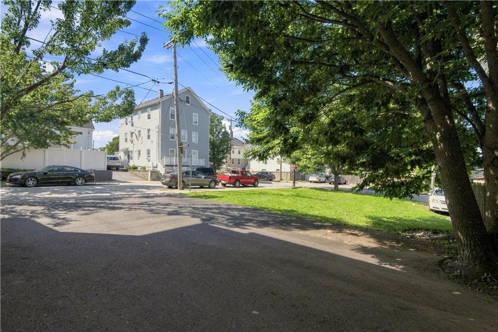 Multi Family at 189 Magill Street, Pawtucket, photo 20 of 23