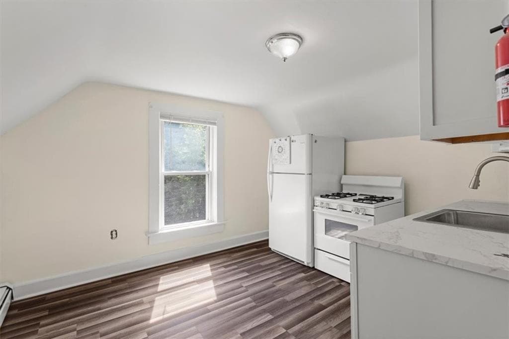 Multi Family at 124 Lincoln Street, Woonsocket, photo 41 of 49
