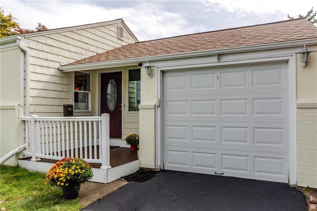Single Family Residence at 6 Restwood Road, Cranston, photo 4 of 42