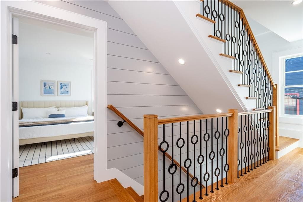 Single Family Residence at 6 Sharon Court, Newport, photo 23 of 50