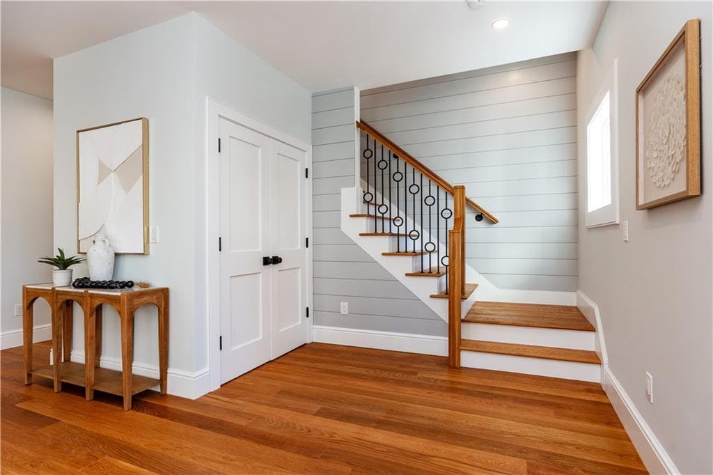 Single Family Residence at 6 Sharon Court, Newport, photo 22 of 50