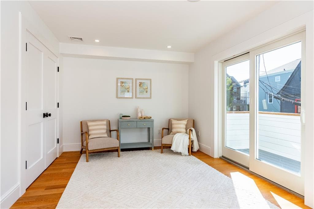 Single Family Residence at 6 Sharon Court, Newport, photo 32 of 50