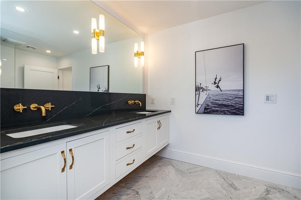 Single Family Residence at 6 Sharon Court, Newport, photo 34 of 50