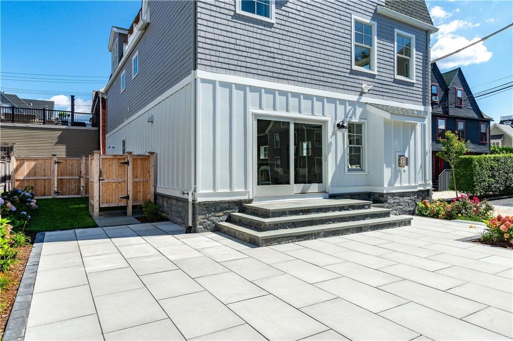Single Family Residence at 6 Sharon Court, Newport, photo 45 of 50