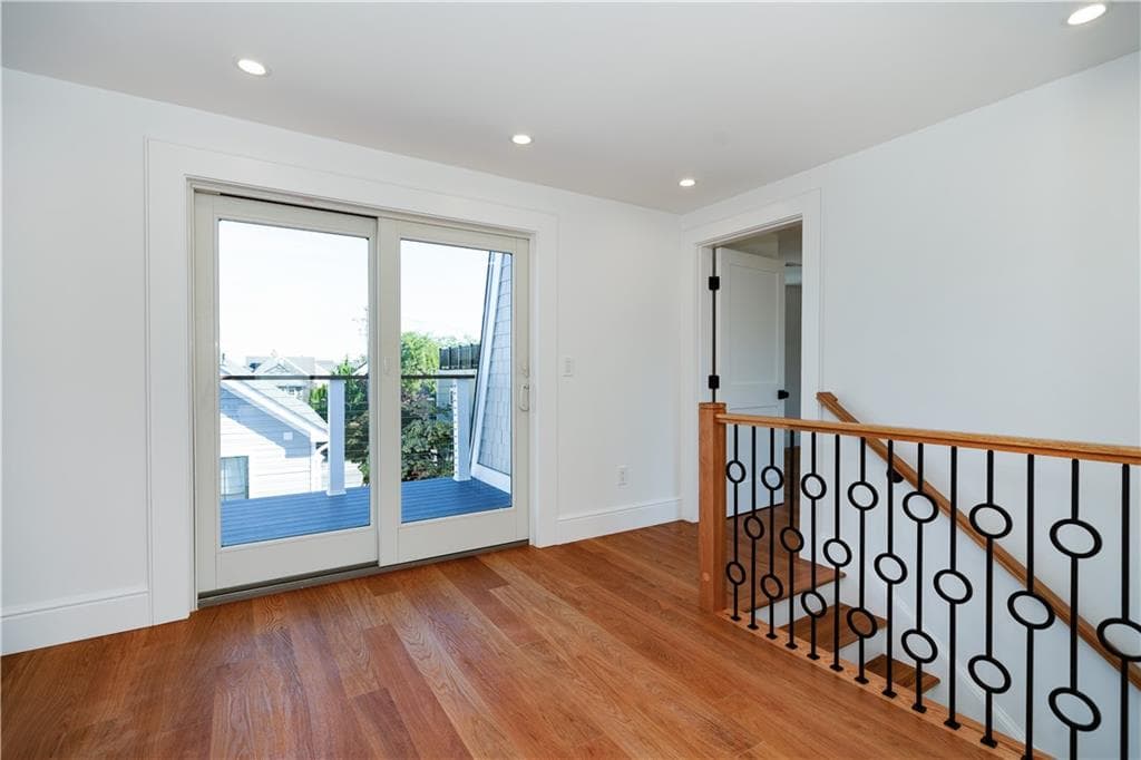 Single Family Residence at 6 Sharon Court, Newport, photo 37 of 50