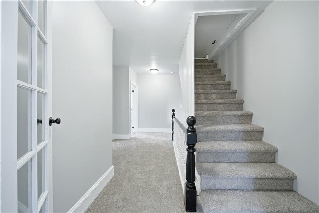 Single Family Residence at 430 Cumberland Hill Road, Woonsocket, photo 21 of 36