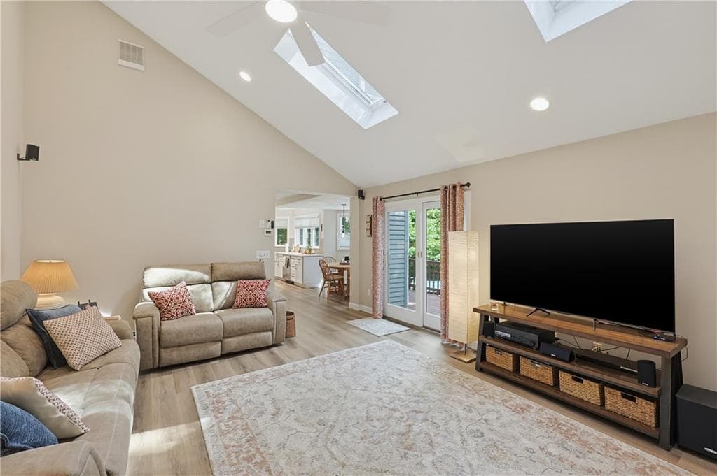 Single Family Residence at 125 Walker Street, Seekonk, photo 18 of 50