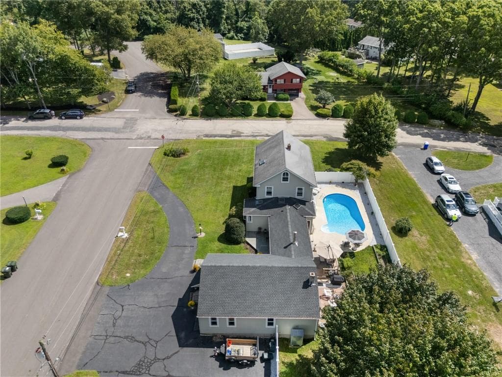 Multi Family at 6 Colonial Drive, Westerly, photo 10 of 49