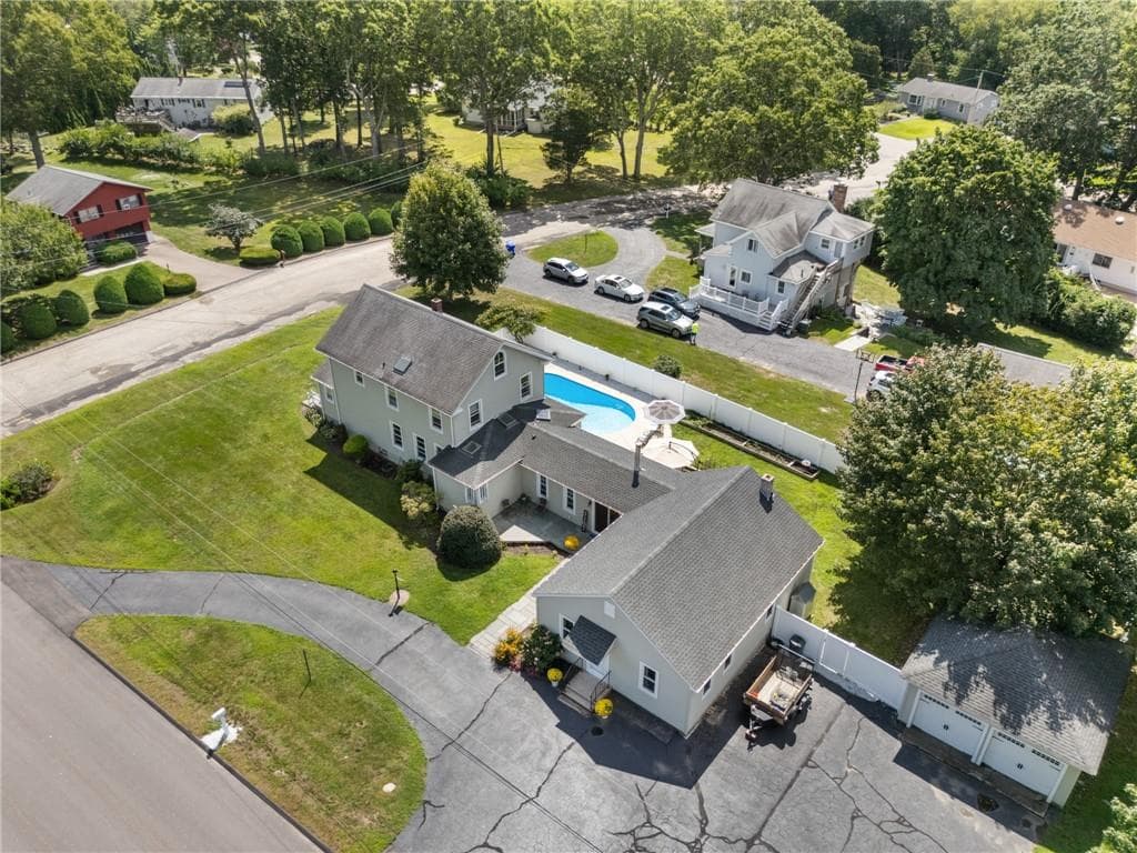 Multi Family at 6 Colonial Drive, Westerly, photo 11 of 49