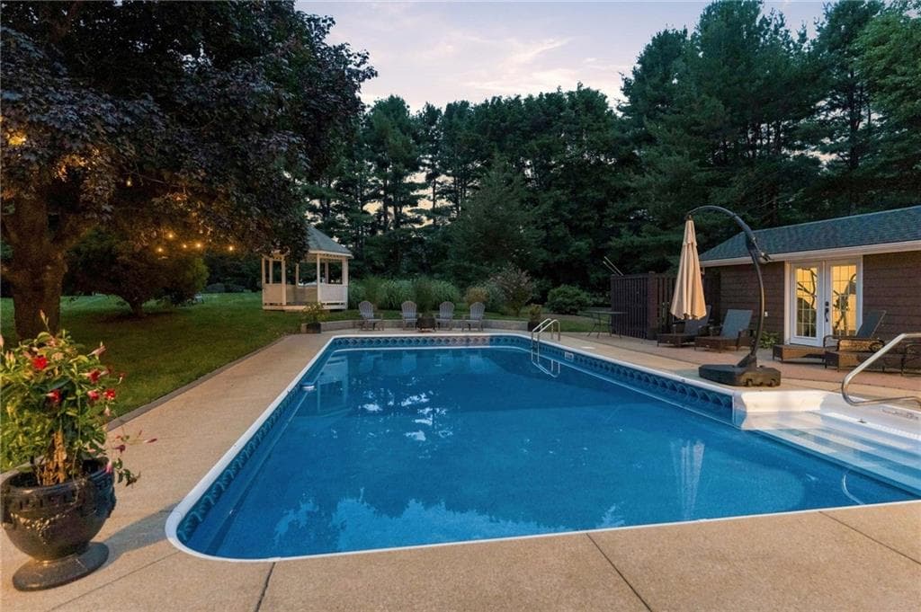 Single Family Residence at 1142 Frenchtown Road, East Greenwich, photo 43 of 50