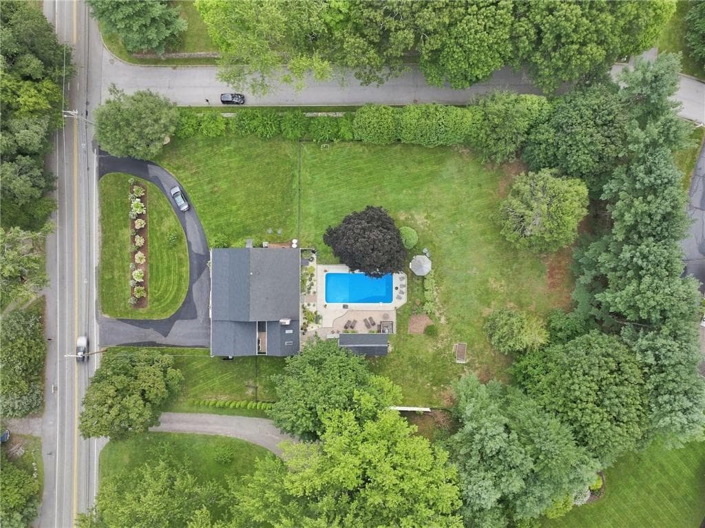 Single Family Residence at 1142 Frenchtown Road, East Greenwich, photo 8 of 50