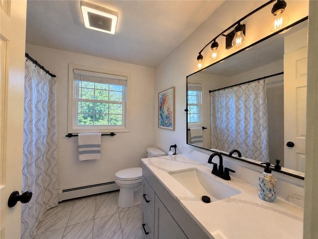 Single Family Residence at 4 Cooke Place, Warwick, photo 23 of 37