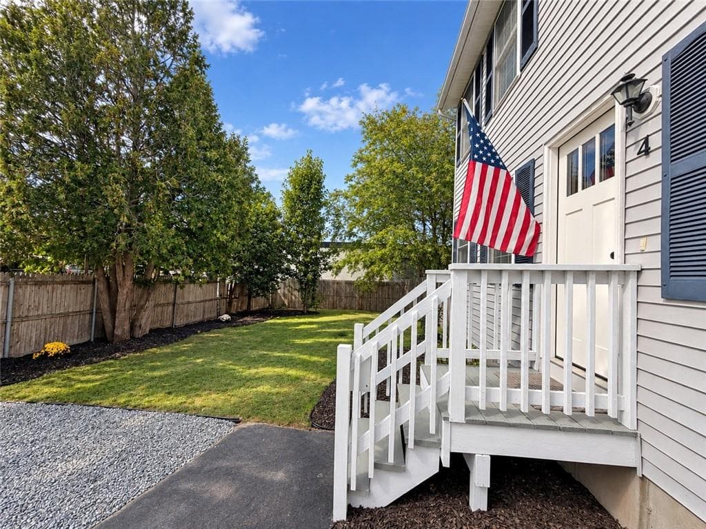 Single Family Residence at 4 Cooke Place, Warwick, photo 33 of 37