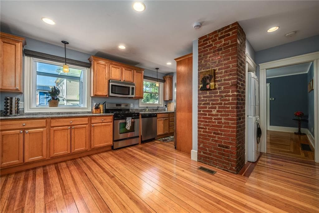 Condominium at 133 5th Street UNIT 1, Providence, photo 12 of 37