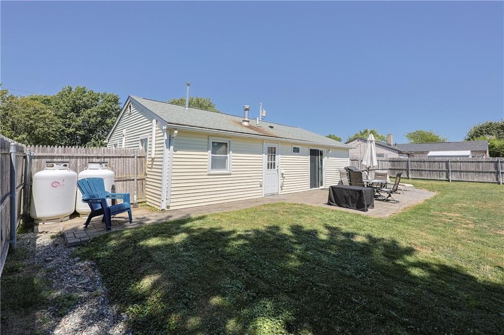 Single Family Residence at 6 Scott Lane, Bristol, photo 21 of 25