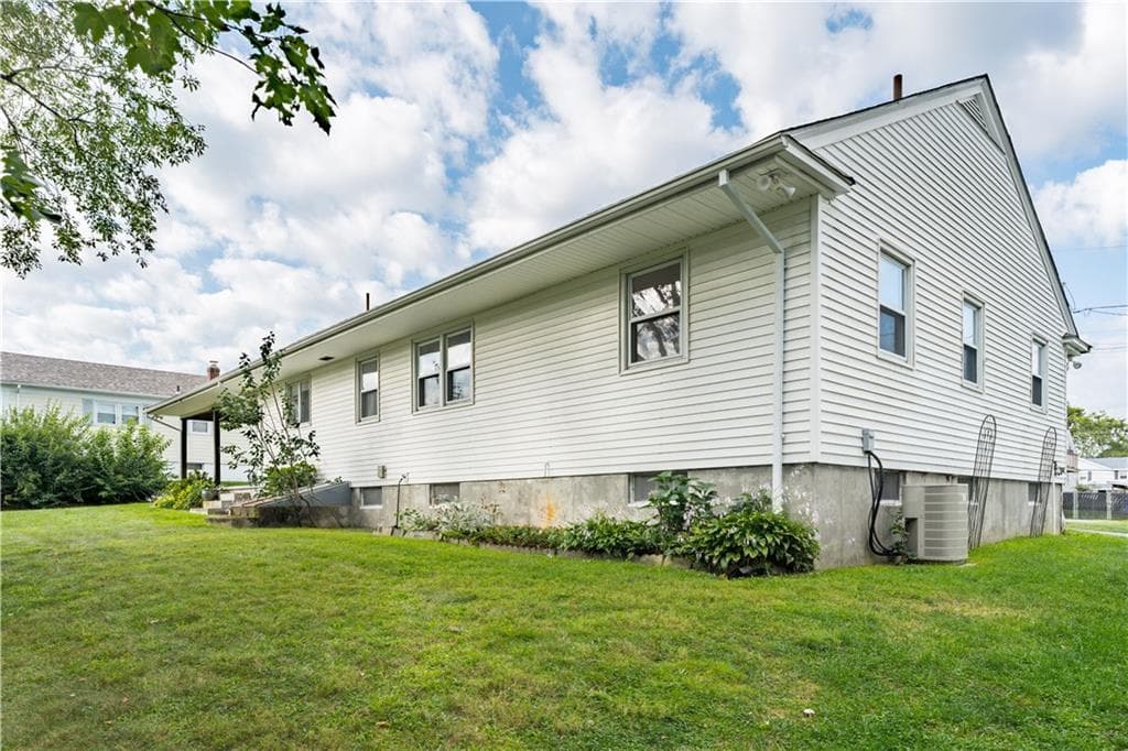Single Family Residence at 23 Penrose Street, North Providence, photo 16 of 50
