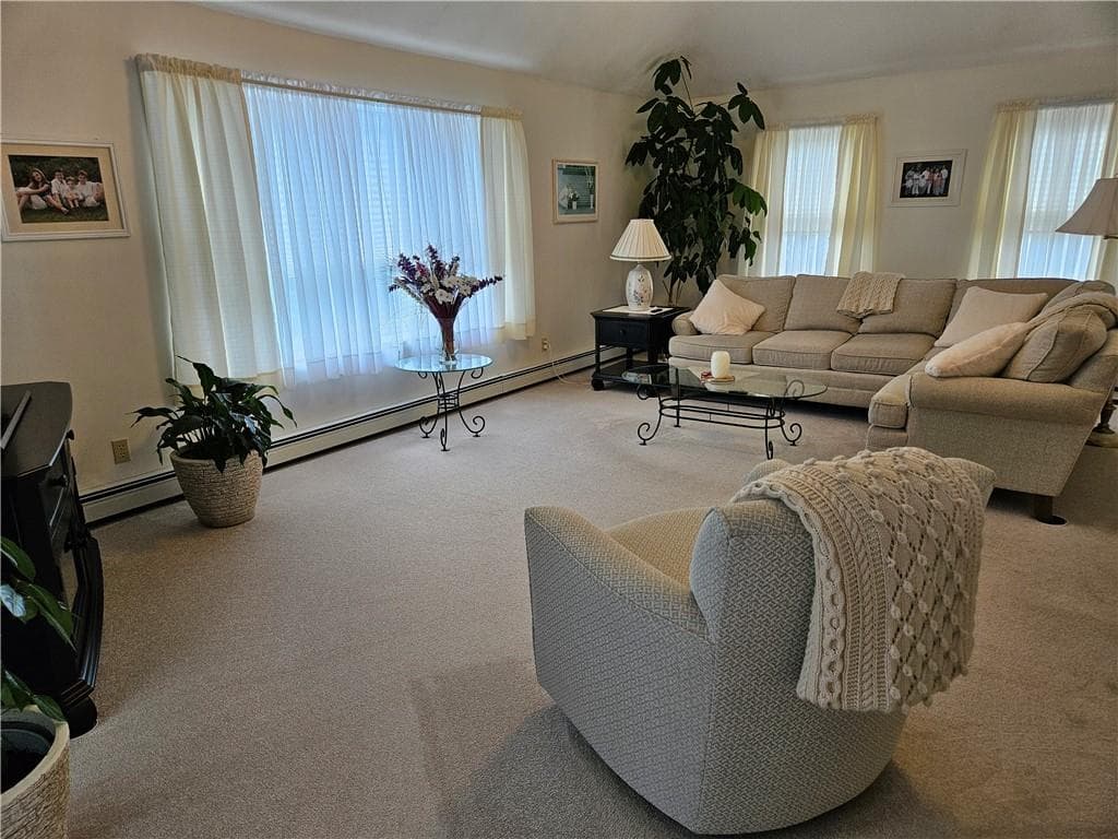 Single Family Residence at 12 Jason Drive, Lincoln, photo 5 of 37