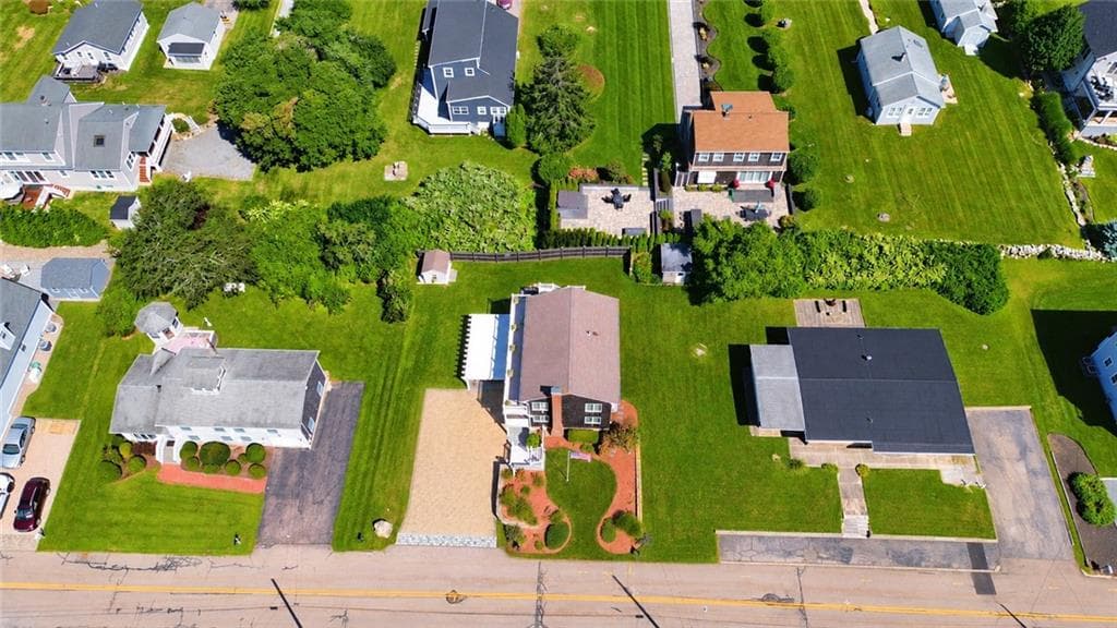 Single Family Residence at 63 Saltaire Avenue, Narragansett, photo 4 of 42