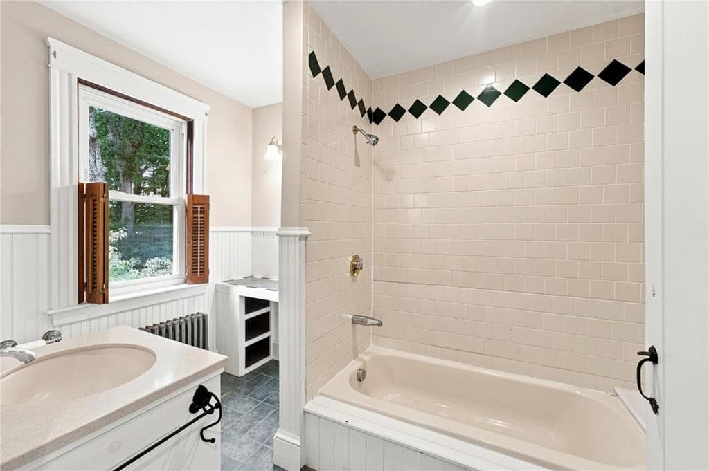 Single Family Residence at 76 Coolridge Avenue, Smithfield, photo 34 of 50