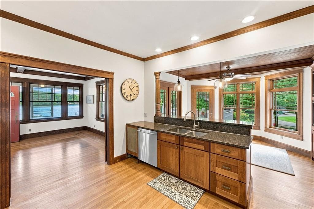 Single Family Residence at 76 Coolridge Avenue, Smithfield, photo 15 of 50