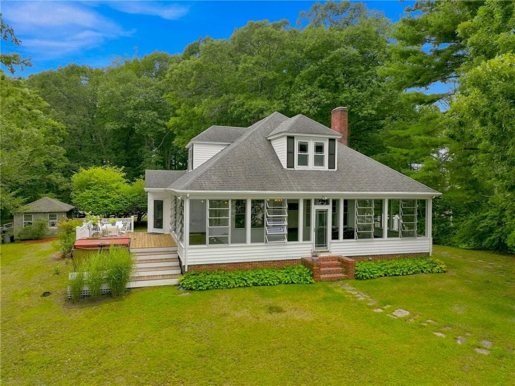 Single Family Residence at 76 Coolridge Avenue, Smithfield, photo 39 of 50