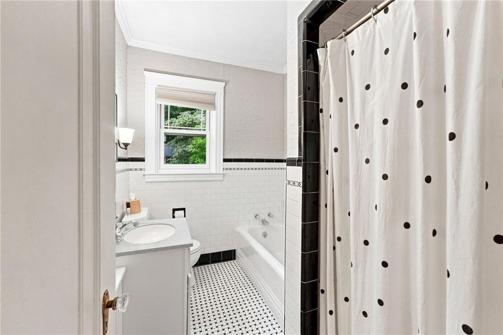 Single Family Residence at 76 Coolridge Avenue, Smithfield, photo 25 of 50