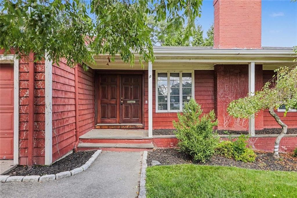 Single Family Residence at 15 Cambria Court, Pawtucket, photo 3 of 42