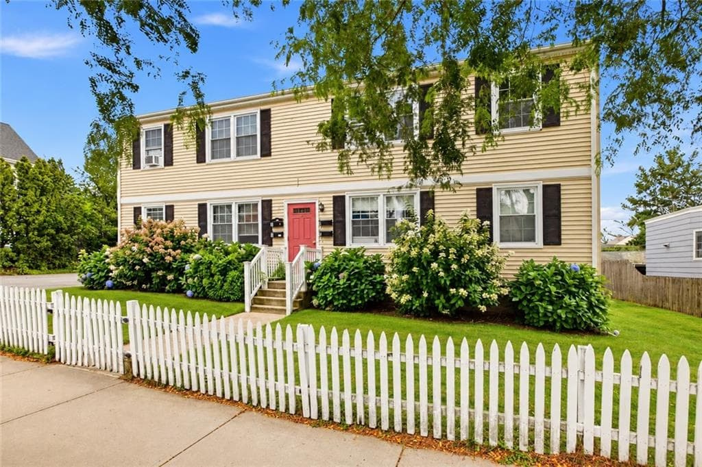 45 Hammond Street UNIT 3