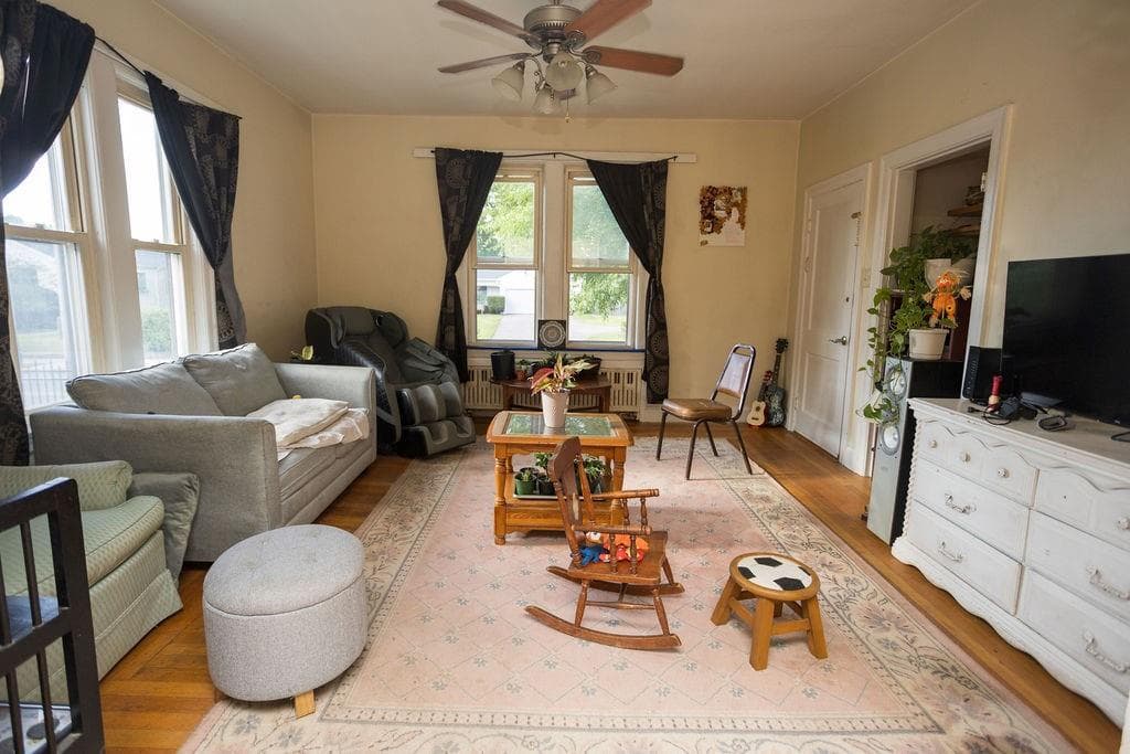 Multi Family at 29 Hamlet Avenue, Woonsocket, photo 10 of 48